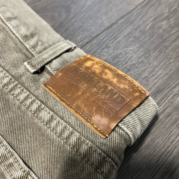 Kirkland Vintage Relaxed Fit Jeans - Picture 3 of 7